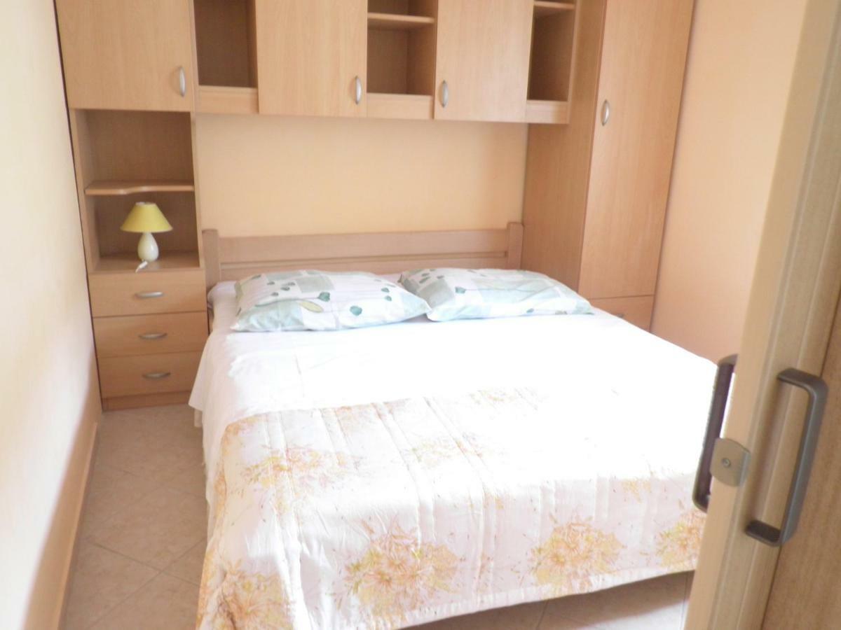 Apartmani Sersic Baška Exterior foto